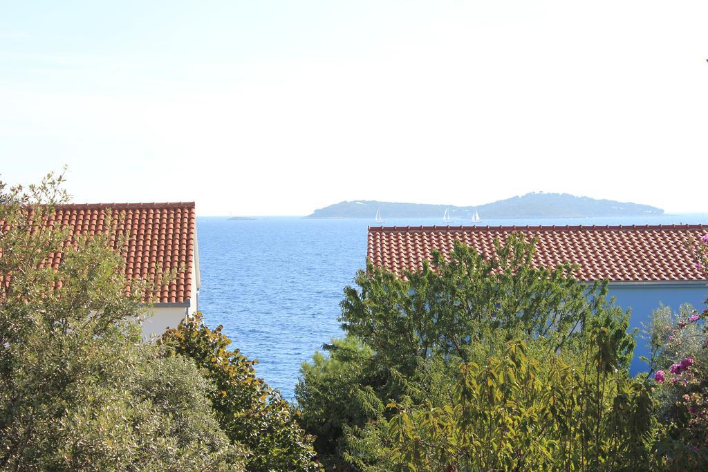 Apartments 4 Dolphins Rogoznica  Buitenkant foto